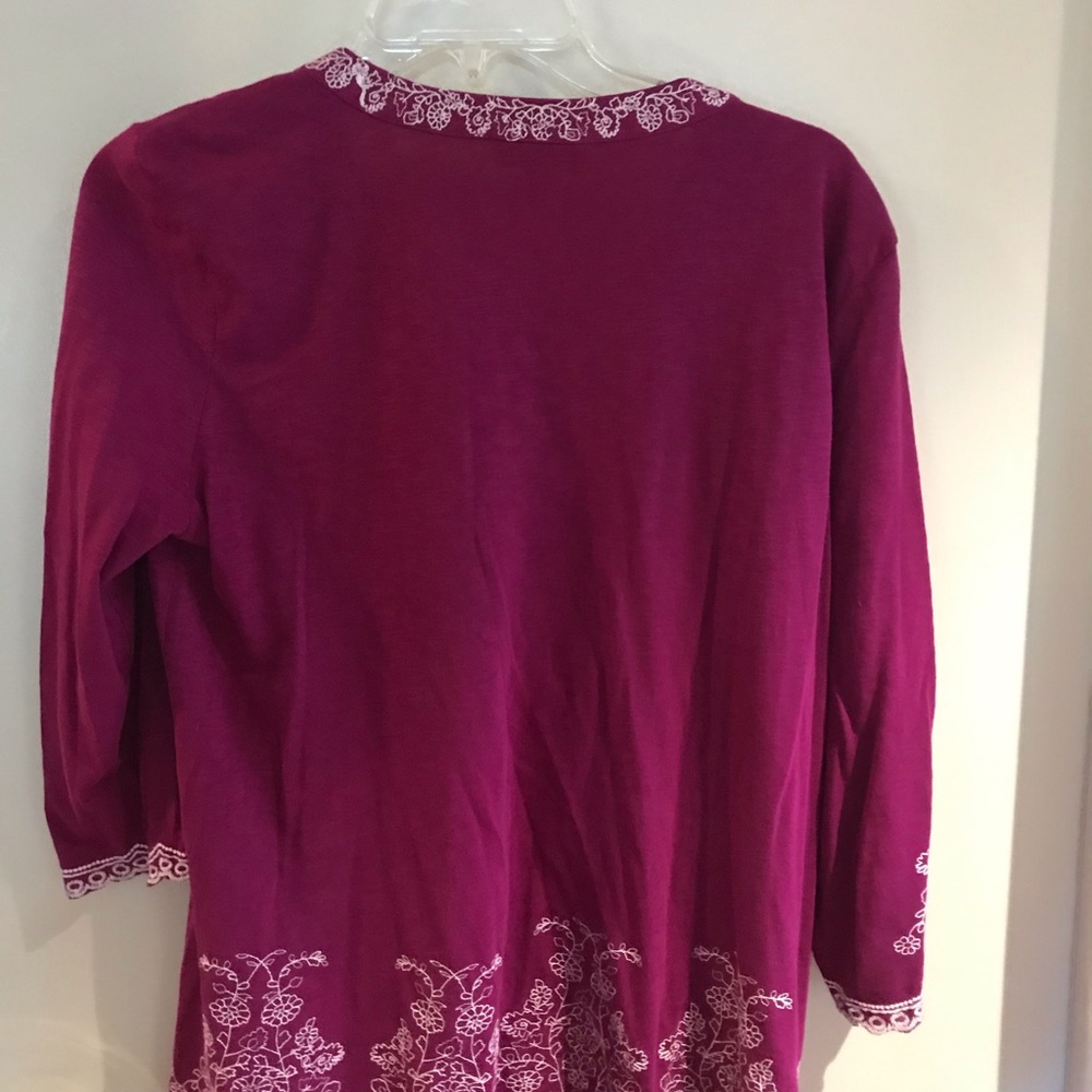 Pink top - Picture 2 of 3